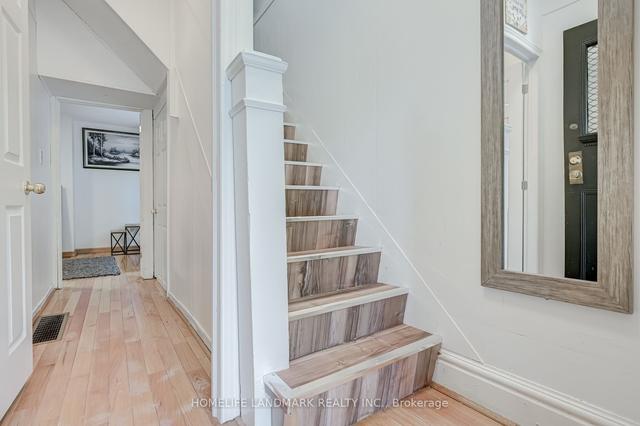 76 Burlington St, House detached with 3 bedrooms, 2 bathrooms and 2 parking in Toronto ON | Image 11