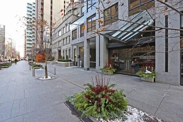 2007 - 55 Bloor St E, Condo with 2 bedrooms, 2 bathrooms and 1 parking in Toronto ON | Image 16