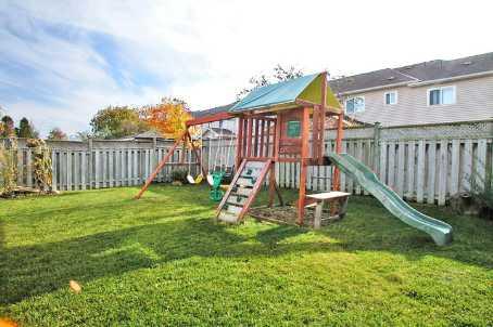 81 Portage Tr, House detached with 3 bedrooms, 3 bathrooms and 2 parking in Whitby ON | Image 9