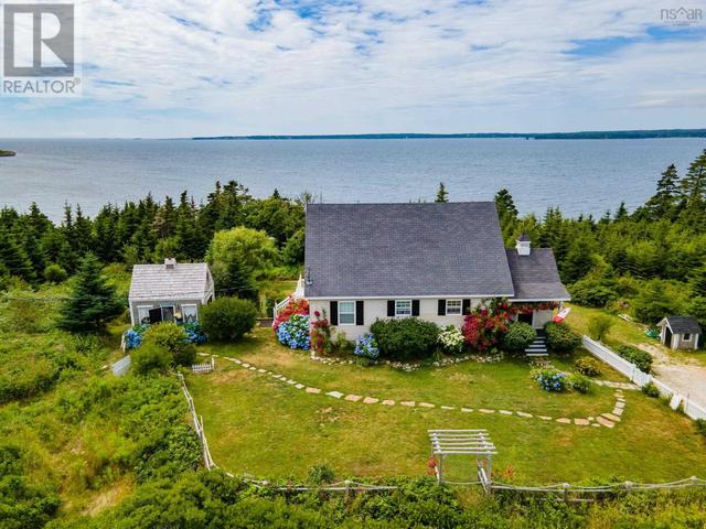 570 Highway 330, House detached with 3 bedrooms, 1 bathrooms and null parking in Barrington NS | Image 5