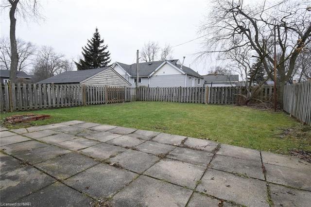 156 Thorold Road, House detached with 2 bedrooms, 1 bathrooms and 2 parking in Welland ON | Image 27
