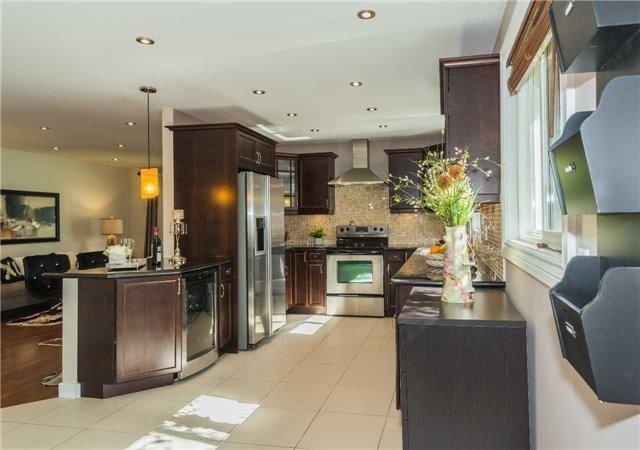 86 Sciberras Rd, House detached with 3 bedrooms, 3 bathrooms and 4 parking in Markham ON | Image 3