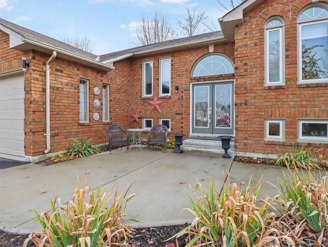 28 Brouwer Cres, House detached with 3 bedrooms, 3 bathrooms and 6 parking in Wasaga Beach ON | Image 12