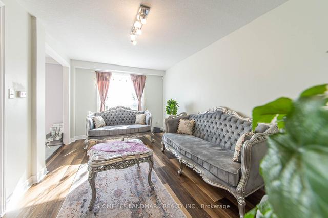 655a Royal Fern St, House semidetached with 3 bedrooms, 3 bathrooms and 2 parking in Waterloo ON | Image 2