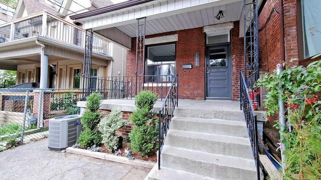 552 Lansdowne Ave, House detached with 7 bedrooms, 4 bathrooms and 2 parking in Toronto ON | Image 12
