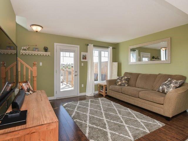 80 Preston Dr, House attached with 3 bedrooms, 3 bathrooms and 2 parking in Orangeville ON | Image 9