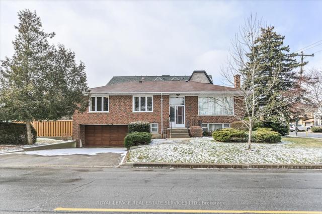 393 Patricia Ave, House detached with 3 bedrooms, 2 bathrooms and 4 parking in Toronto ON | Image 1