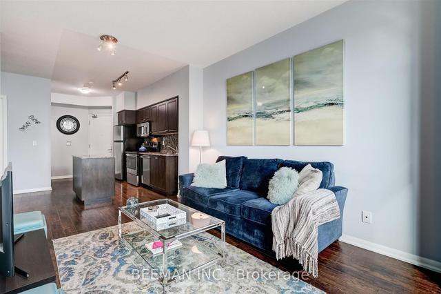 2112 - 215 Fort York Blvd, Condo with 1 bedrooms, 1 bathrooms and 1 parking in Toronto ON | Image 4