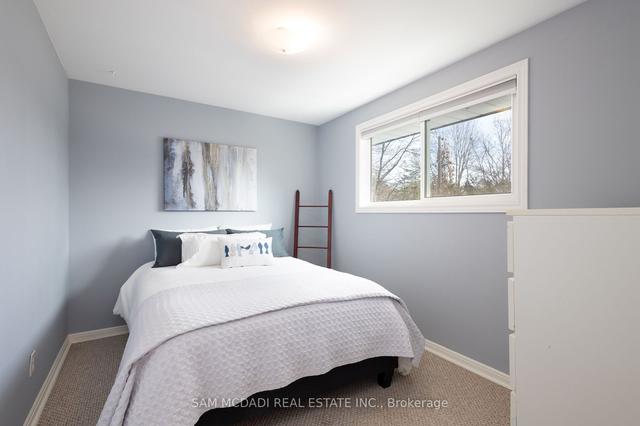369 Monica Cres, House detached with 4 bedrooms, 4 bathrooms and 6 parking in Burlington ON | Image 11