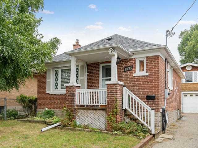 1335 Haig Blvd, House detached with 2 bedrooms, 3 bathrooms and 8 parking in Mississauga ON | Image 2