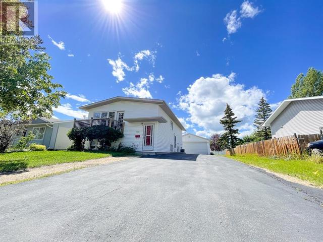 7630 Patterson Drive, House detached with 3 bedrooms, 2 bathrooms and 5 parking in Grande Prairie AB | Card Image