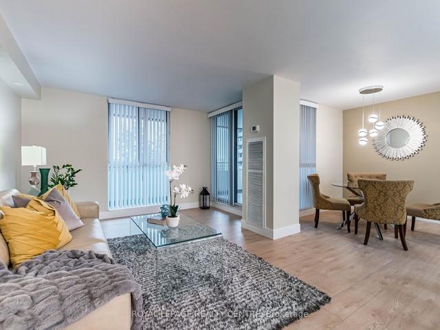 309 - 1300 Mississauga Valley Blvd, Condo with 2 bedrooms, 2 bathrooms and 1 parking in Mississauga ON | Image 5