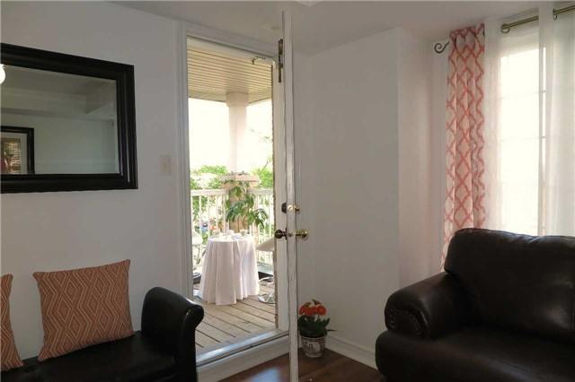 Th124 - 42 Pinery Tr, Townhouse with 3 bedrooms, 2 bathrooms and 1 parking in Toronto ON | Image 9