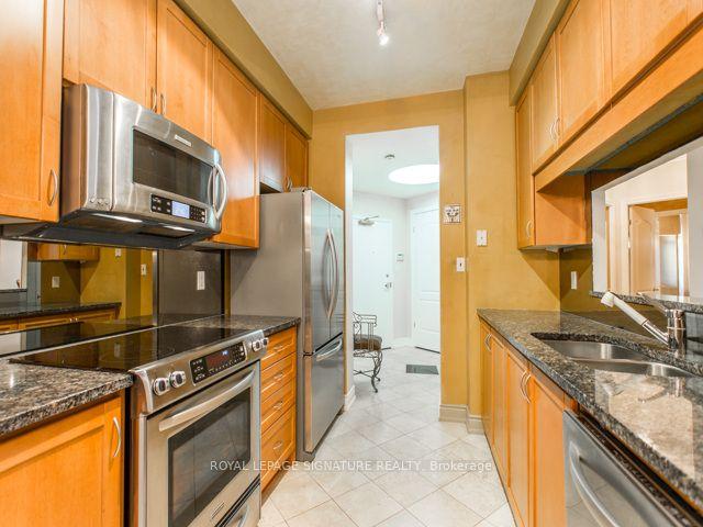 301 - 11 William Carson Cres, Condo with 2 bedrooms, 2 bathrooms and 1 parking in Toronto ON | Image 3
