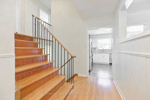 53 Gracey Blvd, House detached with 3 bedrooms, 2 bathrooms and 6 parking in Toronto ON | Image 6