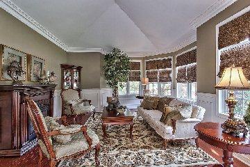 2009 Highridge Crt, House detached with 4 bedrooms, 4 bathrooms and 2 parking in Oakville ON | Image 2