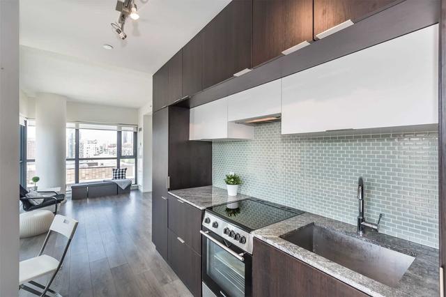 1909 - 159 Dundas St E, Condo with 1 bedrooms, 1 bathrooms and 0 parking in Toronto ON | Image 3