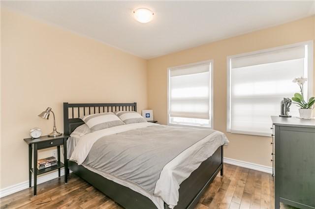81 Provincial Pl, House attached with 3 bedrooms, 3 bathrooms and 2 parking in Brampton ON | Image 9