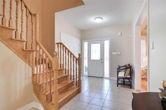 5 White Bluff Lane, House detached with 3 bedrooms, 3 bathrooms and 2 parking in Markham ON | Image 3