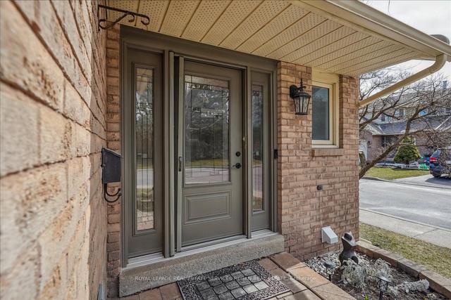 15 - 2470 Headon Forest Dr, Townhouse with 3 bedrooms, 3 bathrooms and 2 parking in Burlington ON | Image 13