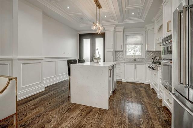 463 Keele St, House semidetached with 3 bedrooms, 3 bathrooms and 2 parking in Toronto ON | Image 5