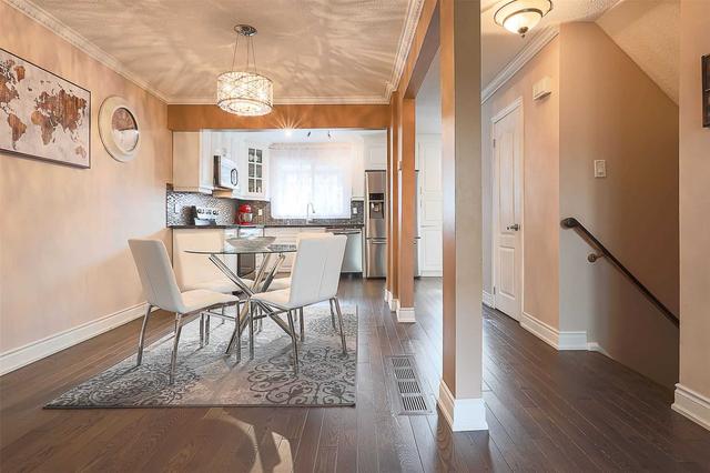 90 Permfield Path, Townhouse with 4 bedrooms, 2 bathrooms and 2 parking in Toronto ON | Image 4