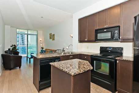 2307 - 90 Absolute Ave, Condo with 1 bedrooms, 1 bathrooms and 1 parking in Mississauga ON | Image 4