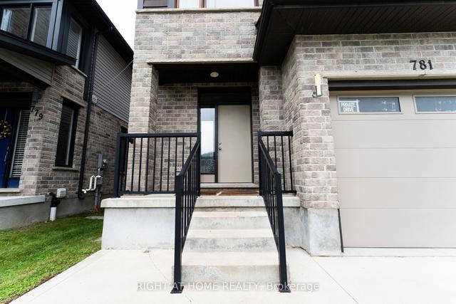 781 Freeport St, House detached with 3 bedrooms, 3 bathrooms and 2 parking in London ON | Image 12
