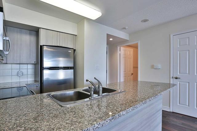 1602 - 35 Hollywood Ave, Condo with 1 bedrooms, 1 bathrooms and 1 parking in Toronto ON | Image 11