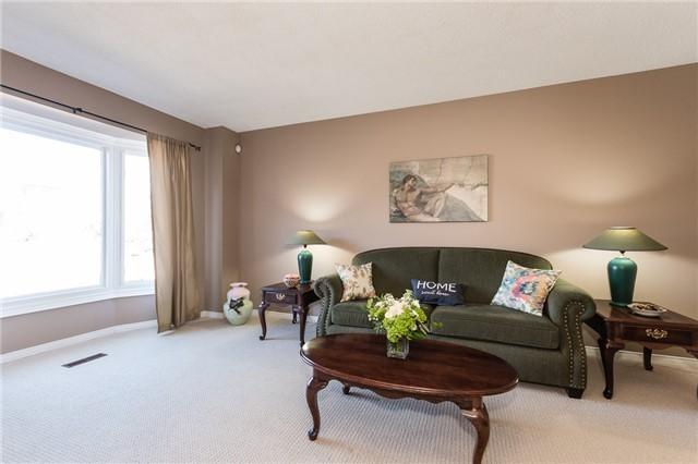 837 Corbetts Rd, House detached with 4 bedrooms, 4 bathrooms and 6 parking in Oshawa ON | Image 3