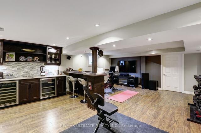 141 Abbeywood Tr, House detached with 5 bedrooms, 4 bathrooms and 4 parking in Toronto ON | Image 17