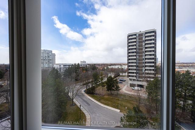 812 - 1101 Steeles Ave W, Condo with 2 bedrooms, 2 bathrooms and 1 parking in Toronto ON | Image 14