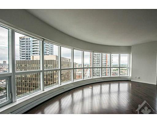 1401 - 242 Rideau Street, Condo with 2 bedrooms, 2 bathrooms and 1 parking in Ottawa ON | Image 8