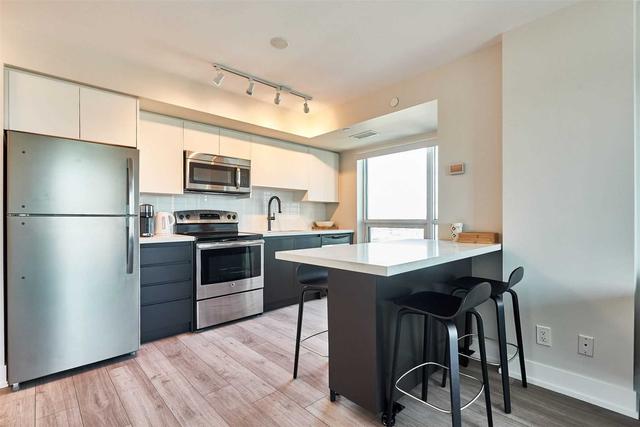 1302 - 1215 Bayly St, Condo with 2 bedrooms, 2 bathrooms and 1 parking in Pickering ON | Image 9