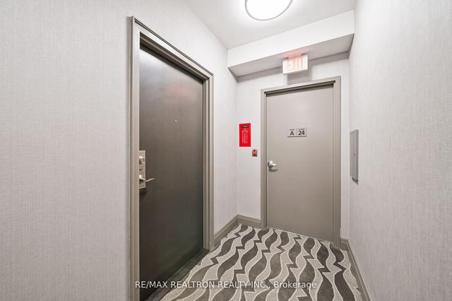 2407 - 9 Bogert Ave, Condo with 2 bedrooms, 2 bathrooms and 1 parking in Toronto ON | Image 23