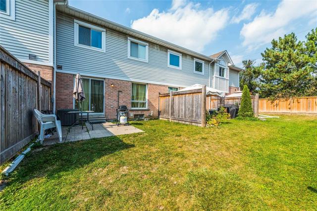 68 Wickstead Crt, Townhouse with 2 bedrooms, 4 bathrooms and 2 parking in Brampton ON | Image 21