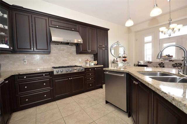 5221 Adobe Crt, House detached with 4 bedrooms, 5 bathrooms and 5 parking in Mississauga ON | Image 13