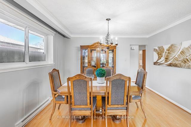 23 Vange Cres, House detached with 3 bedrooms, 2 bathrooms and 4 parking in Toronto ON | Image 6