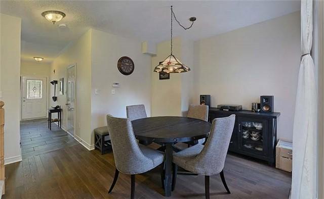 197 Downey Circ, House attached with 3 bedrooms, 3 bathrooms and 2 parking in Aurora ON | Image 6