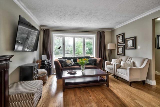 74 Germorda Dr, House detached with 3 bedrooms, 3 bathrooms and 6 parking in Oakville ON | Image 27