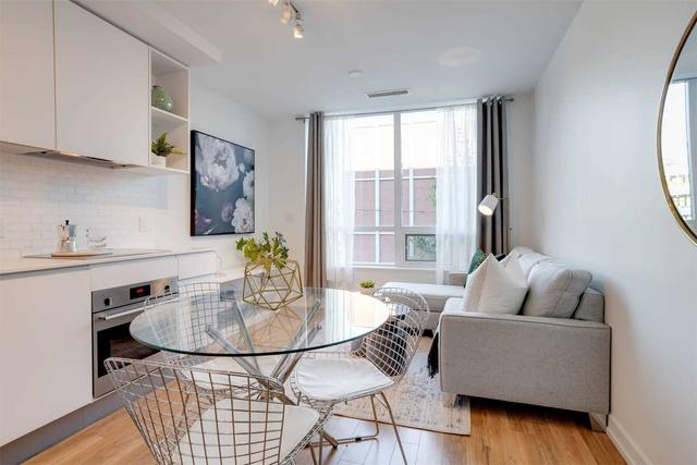 221 - 377 Madison Ave, Condo with 1 bedrooms, 1 bathrooms and 0 parking in Toronto ON | Image 23