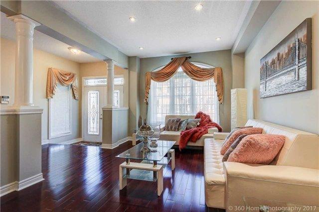 26 Mckennon St, House detached with 5 bedrooms, 5 bathrooms and 2 parking in Markham ON | Image 5