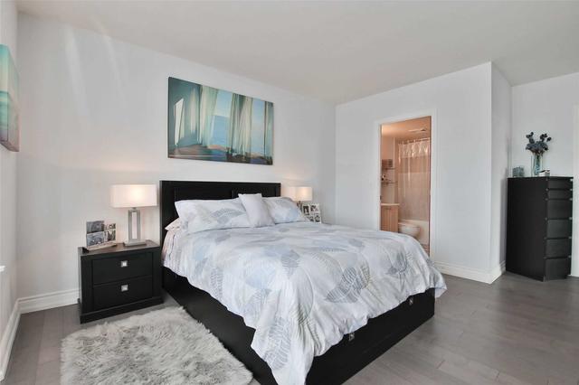 809 - 2088 Lawrence Ave W, Condo with 2 bedrooms, 2 bathrooms and 1 parking in Toronto ON | Image 8