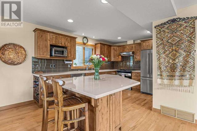 506 5 Avenue, House semidetached with 4 bedrooms, 2 bathrooms and 4 parking in Canmore AB | Image 14