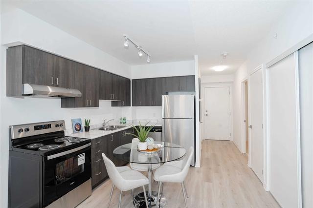 423 - 1 Falaise Rd, Condo with 1 bedrooms, 2 bathrooms and 1 parking in Toronto ON | Image 7