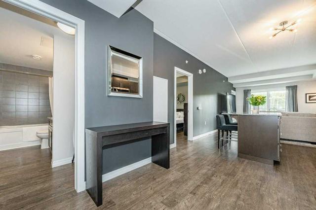 308 - 35 Kingsbury Sq, Condo with 2 bedrooms, 2 bathrooms and 1 parking in Guelph ON | Image 20