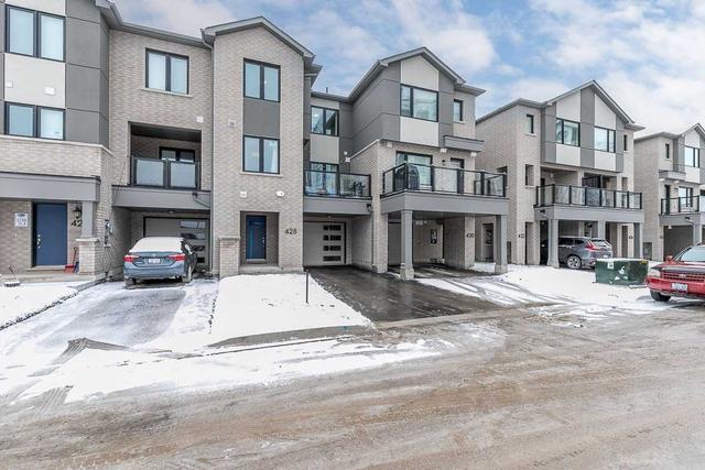 428 Bellflower Crt, House attached with 2 bedrooms, 3 bathrooms and 2 parking in Milton ON | Image 1