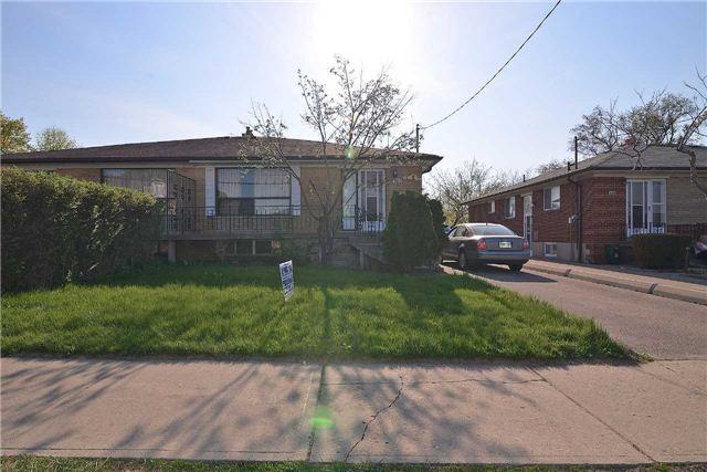3166 Weston Rd, House semidetached with 3 bedrooms, 2 bathrooms and 2 parking in Toronto ON | Image 9