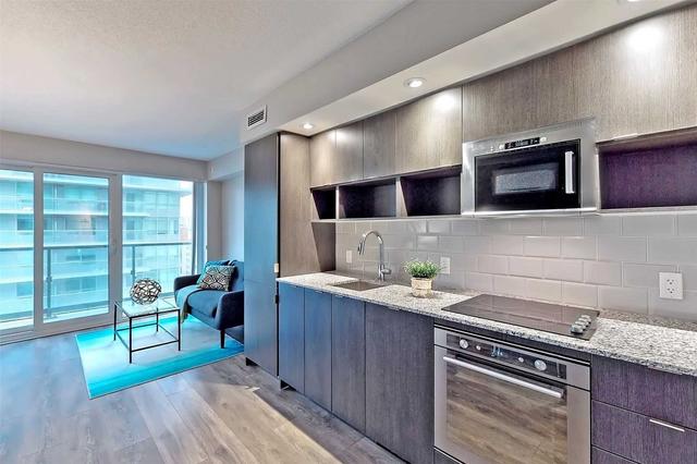 1703 - 89 Mcgill St, Condo with 1 bedrooms, 1 bathrooms and 0 parking in Toronto ON | Image 4