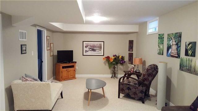 52 Catherine Dr, House detached with 3 bedrooms, 4 bathrooms and 2 parking in Barrie ON | Image 6